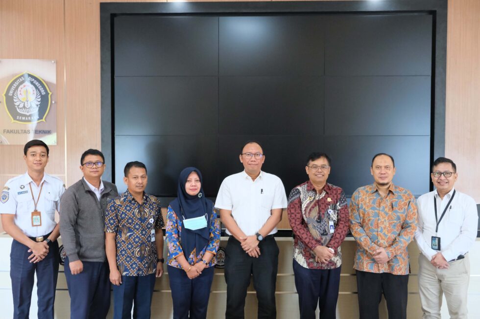 POLITEKNIK ILMU PELAYARAN KUNJUNGI FAKULTAS TEKNIK UNDIP UNTUK BAHAS PENGEMBANGAN PRODI BARU DI BIDANG TRANSPORTASI LAUT DAN KEPELABUHANAN